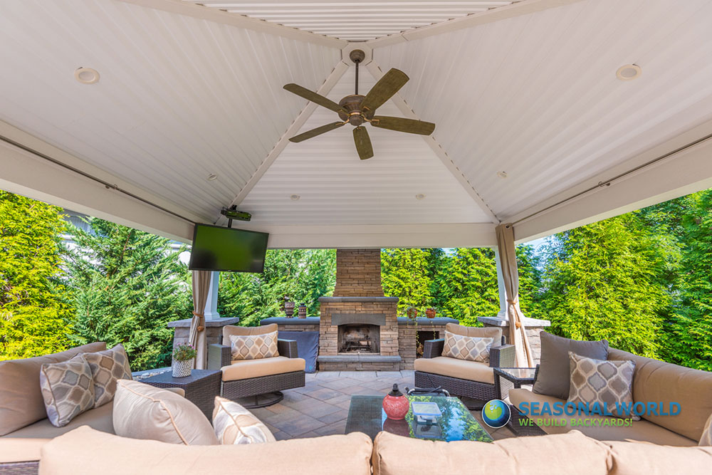 CABANAS & POOL HOUSES – Seasonal World