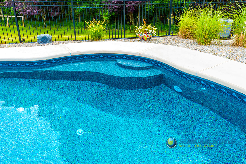 STEPS, LOVESEATS, BENCHES & SWIMOUTS Seasonal World